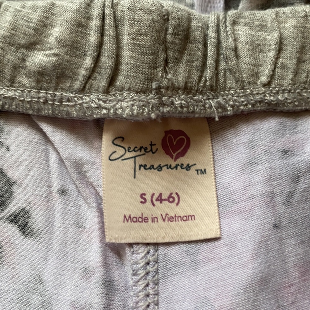 2 Sleep Shorts - Picture 3 of 4